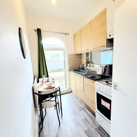 One Bedroom Apartment With A Terrace In Angel London Exterior photo