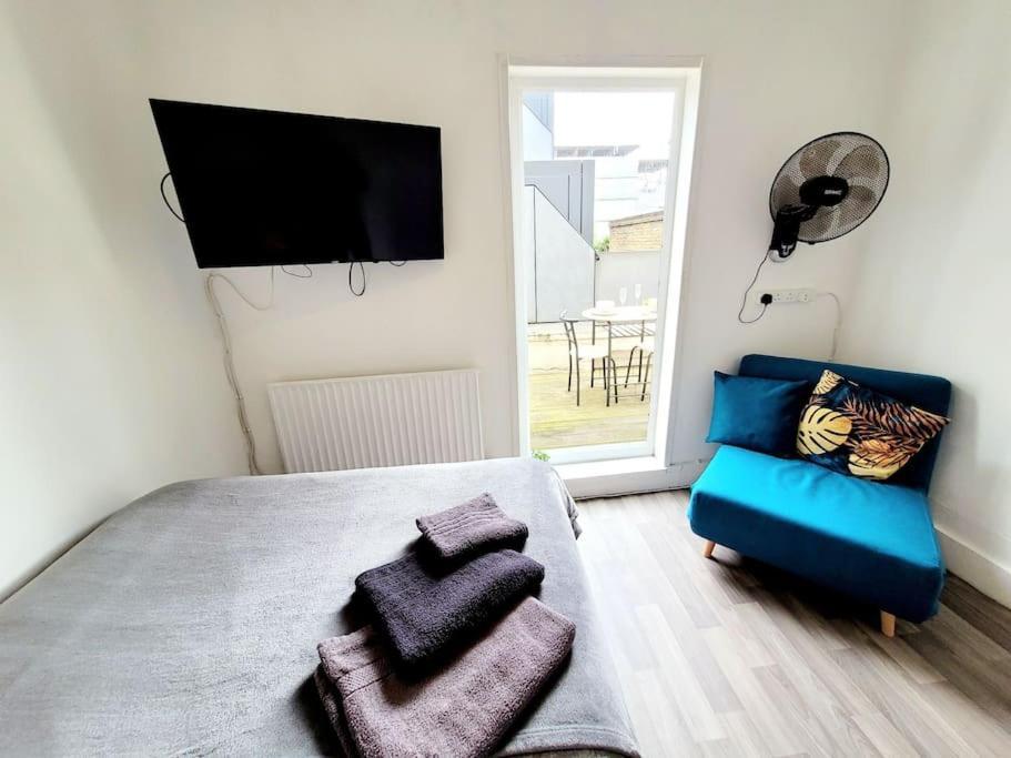 One Bedroom With A Terrace In Angel * London